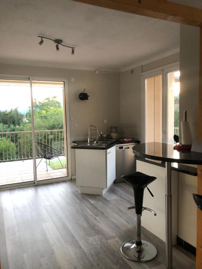 Condrieu Comme A La Maison Εξωτερικό φωτογραφία